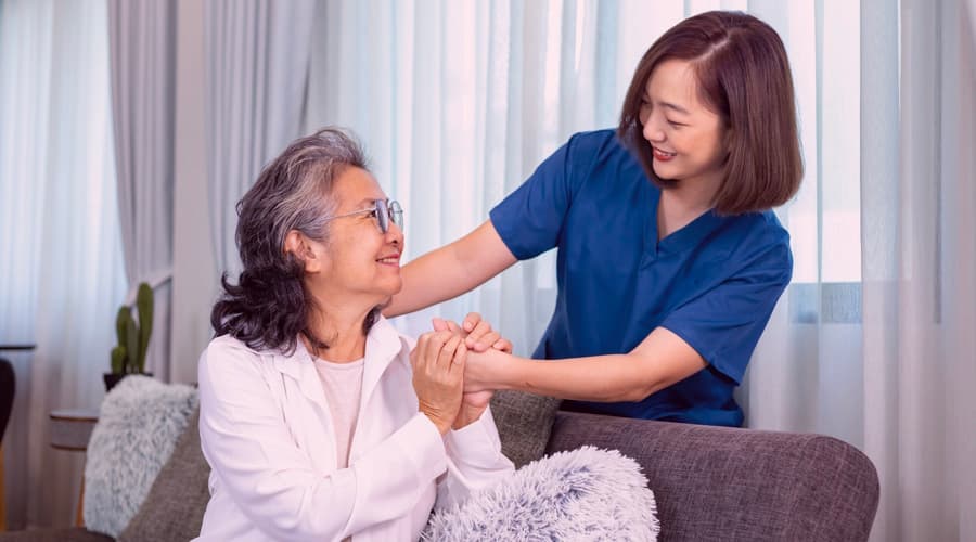 How Do I Choose the Right Home Care Agency?